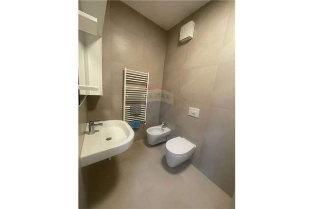 Tirane, jepet me qera apartament 2+1+BLK Kati 7, 100 m² 1.300 Euro (dervish hima)