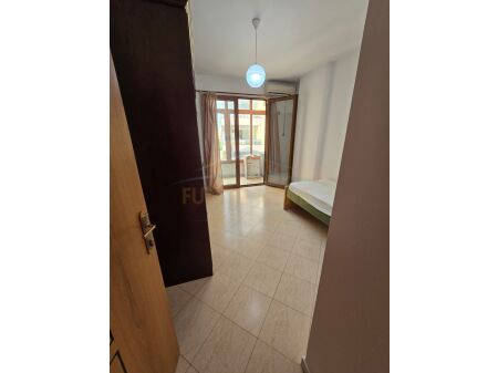 Shitet, Apartament 3+1, Unaza e Re, Tiranë. AREA41940