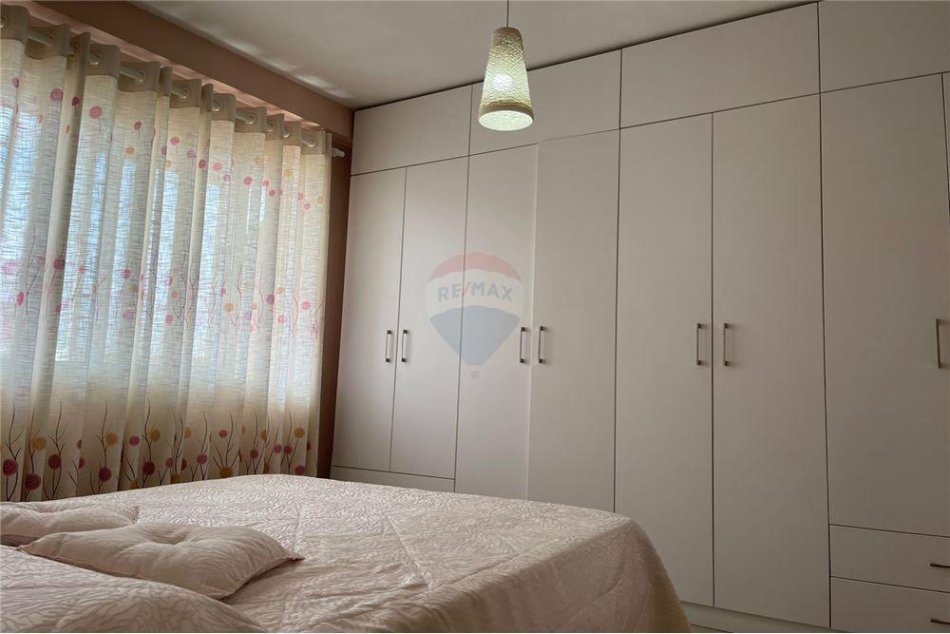 Tirane, jepet me qera apartament 2+1 Kati 4, 77 m² 500 € (rruga foto xhadella - Astir)