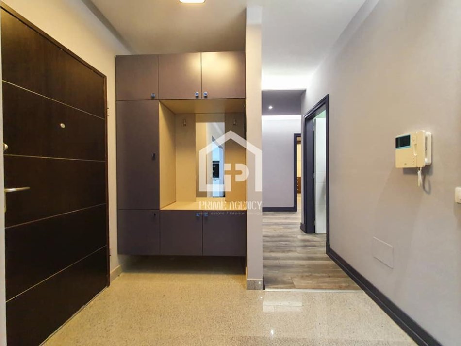 SHITET : Super apartament 3+1 + 1 Post parkimi / Rezidenca Touch of Sun