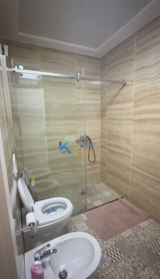 Tirane, jepet me qera apartament 2+1 Kati 6, 95 m² 600 € (Don Bosko, kompleksi Fiori di Bosco)