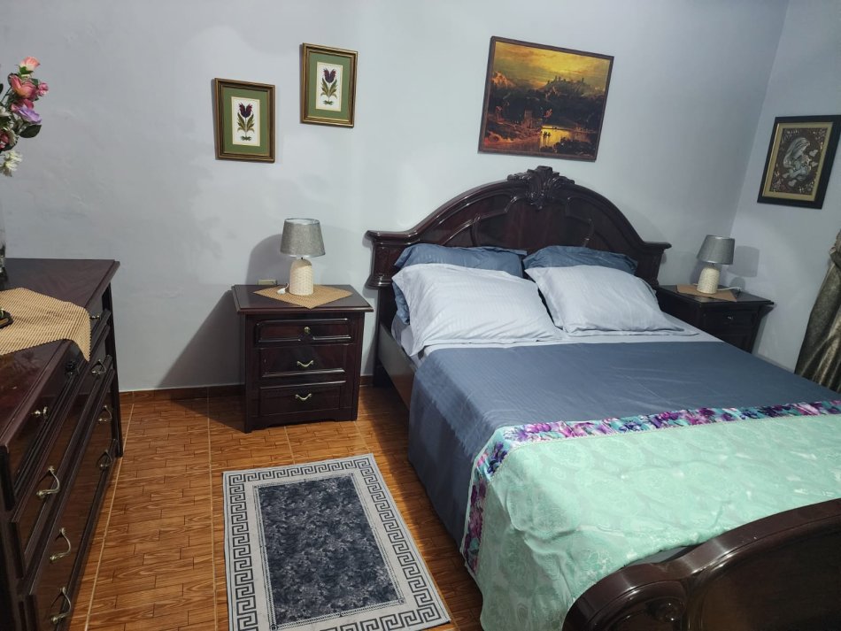 JEPET ME QIRA: Apartament 2+1/ zona: Rruga Elbasanit/Pranë Institutit te Higjenes