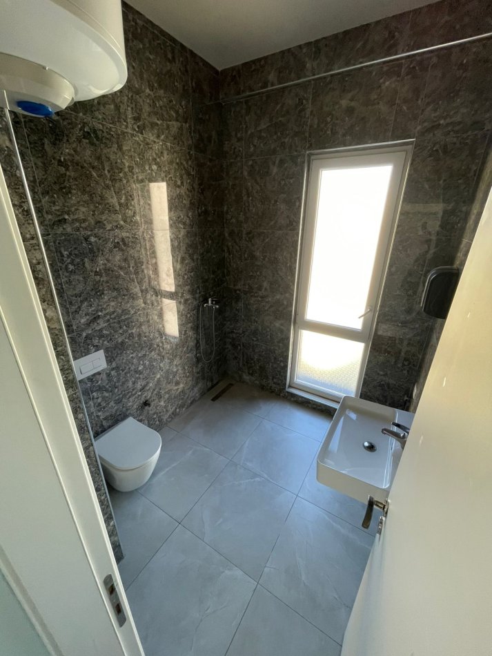 Tirane, shitet apartament 2+1 Kati 6, 110 m² 260.000 €