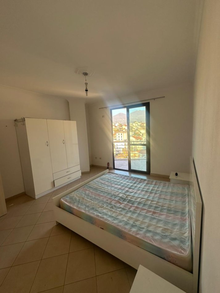 Tirane, shitet apartament 2+1 Kati 8, 98 m² 150.000 € (Rruga Gramoz Pashko)
