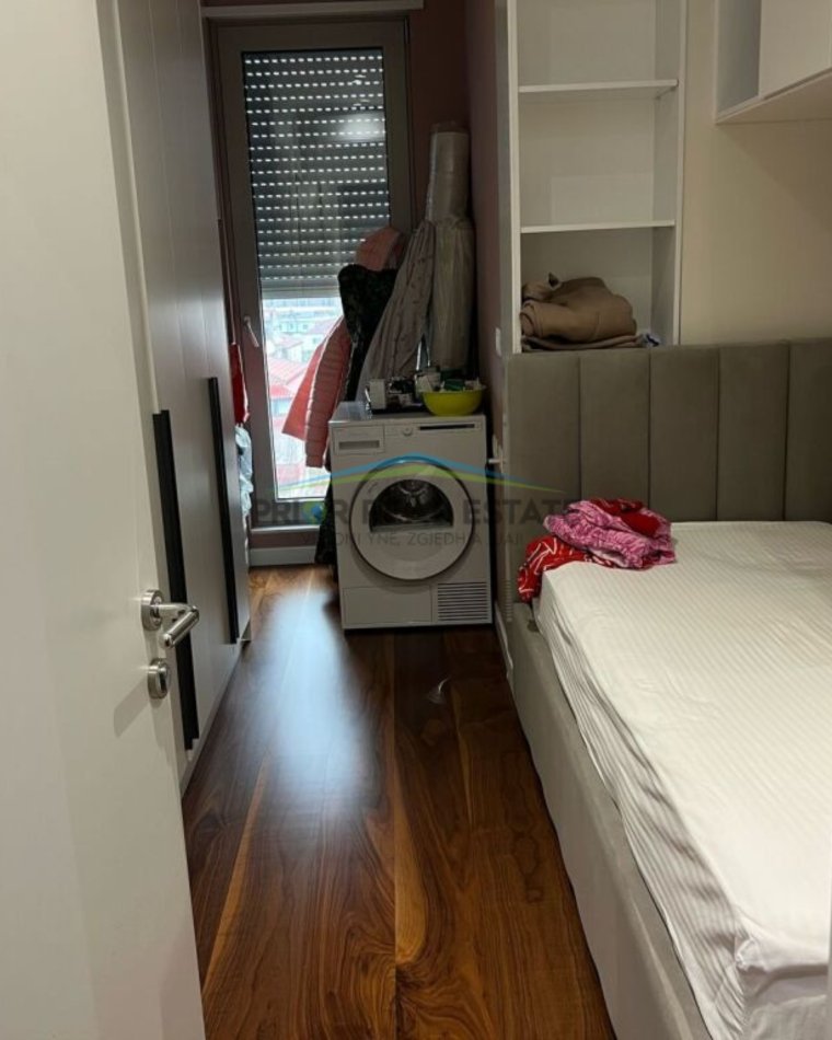 Tirane, jepet me qera apartament 3+1+Ballkon Kati 2, 152 m² 1.200 € (Foleja e Gjelber, 21 Dhjetori)