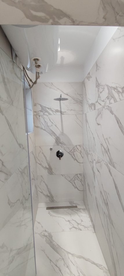 Tirane, jepet me qera zyre Kati 0, 200 m² 2.000 € (Parku Olimpik)