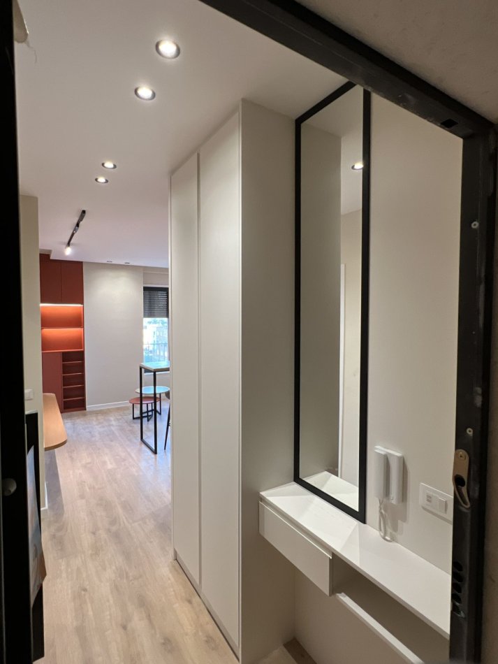 Tirane, jepet me qera apartament 1+1 Kati 3, 55 m² 700 € (Bulevardi i Ri)