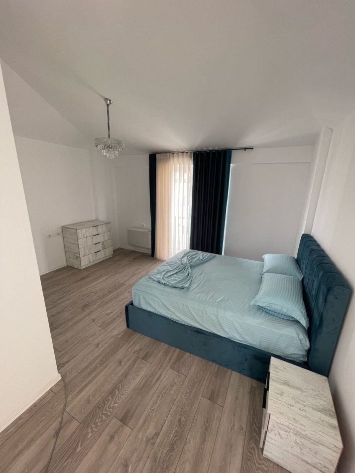 Tirane, jepet me qera Vile 3 Katshe Kati 0, 240 m² 2.000 € (Mjull Bathore)