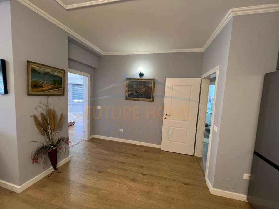 Tirane, jepet me qera apartament 2+1 Kati 9, 90 m² 1.000 € (Shkolla e Baletit, Tiranë)
