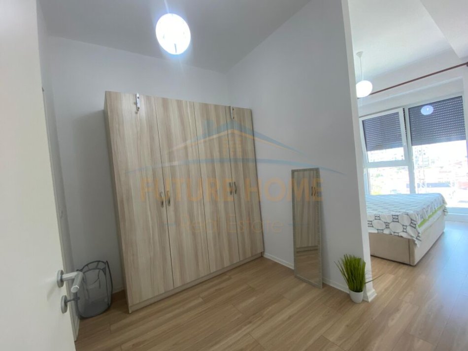Tirane, jepet me qera apartament 2+1 Kati 5, 90 m² 600 € (Kompleksi Margav)