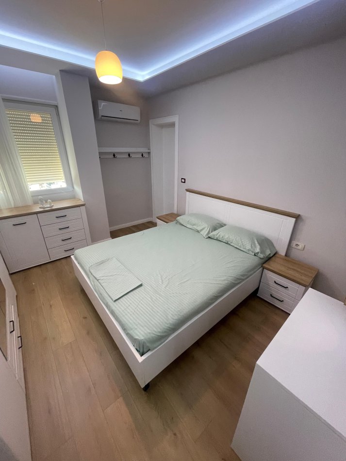 Tirane, jepet me qera apartament 2+1 Kati 11, 100 m² 850 € 