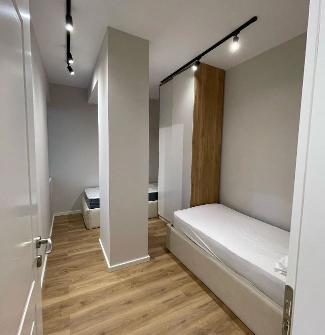 Tirane, shitet apartament 2+1 , 90 m² 200.000 € 