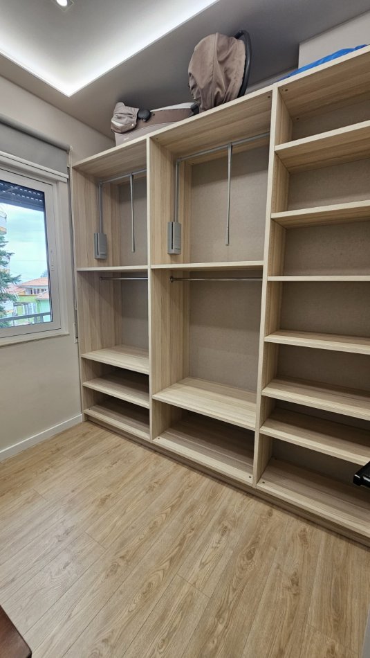 Tirane, shitet apartament 3+1+Ballkon , 118 m² 320.000 € 
