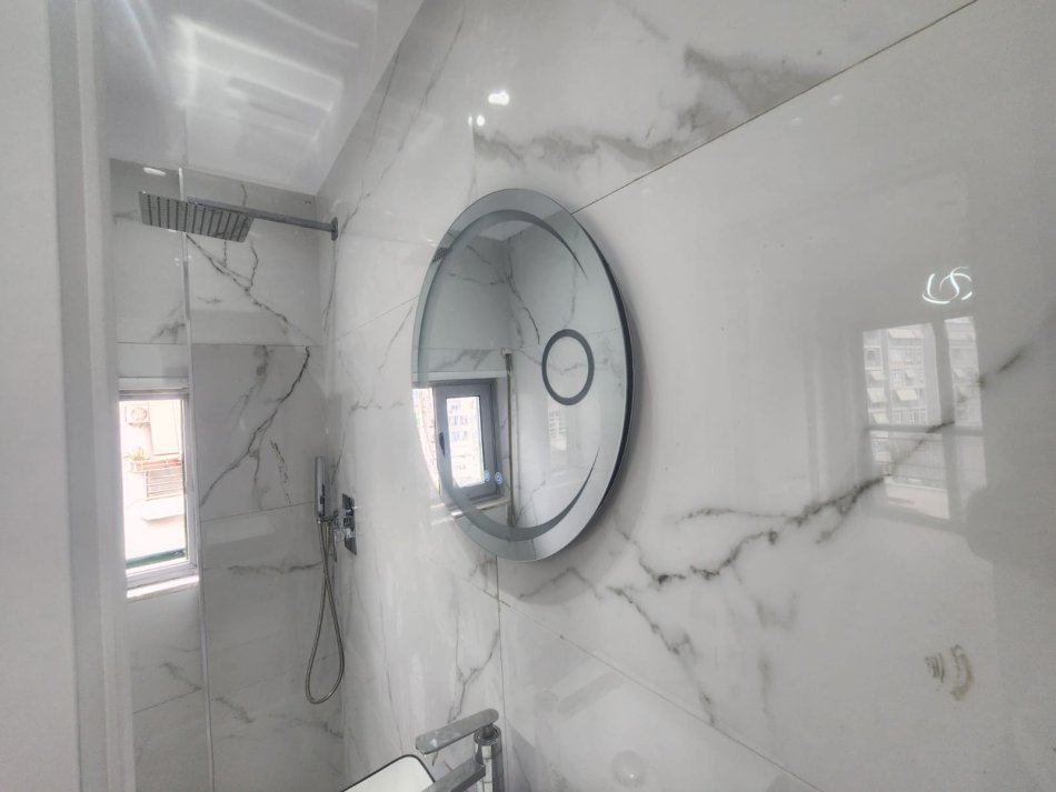 Tirane, shitet apartament 2+1 , 90 m² 235.000 € 