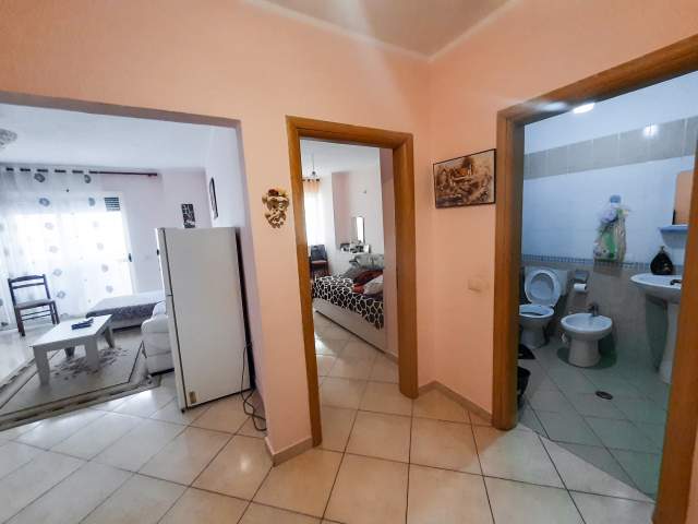 Durres, shitet apartament 1+1+A+BLK Kati 2, 70 m² 60.000 Euro (Rruga Pavaresia)