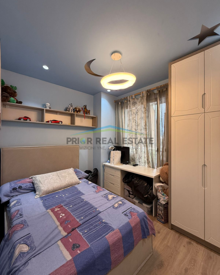 Tirane, jepet me qera apartament 2+1+Ballkon Kati 6, 93 m² 800 € (Don Bosko)