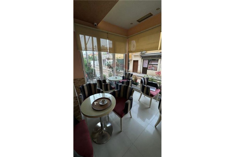 Tirane, shitet lokal Kati 0, 96 m² 310,000 € (Rruga &quot;Mehmet Brocaj&quot;)