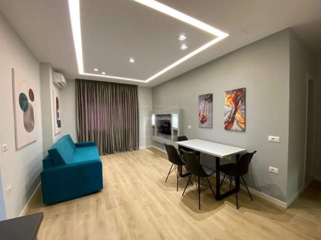 Tirane, jepet me qera apartament 2+1+BLK Kati 2, 90 m² 600 Euro (21 Dhjetori)