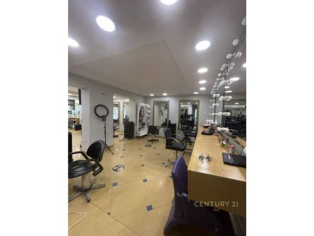 Tirane, ofert ambjent biznesi Kati 0, 218 m² 2.000 Euro (Shkolla e Baletit Tirana, Albania)