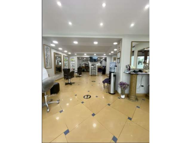 Tirane, ofert ambjent biznesi Kati 0, 218 m² 2.000 Euro (Shkolla e Baletit Tirana, Albania)