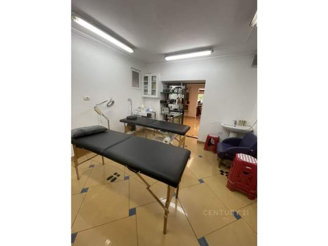 Tirane, ofert ambjent biznesi Kati 0, 218 m² 2.000 Euro (Shkolla e Baletit Tirana, Albania)