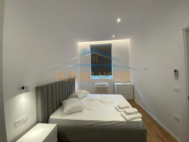 Tirane, jepet me qera apartament Kati 2, 70 m² 700 Euro (Blloku Ambasadave)