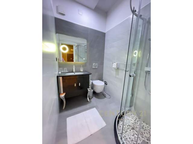 Tirane, jap me qera apartament 2+1+BLK Kati 6, 75 m² 1.000 Euro (blloku)