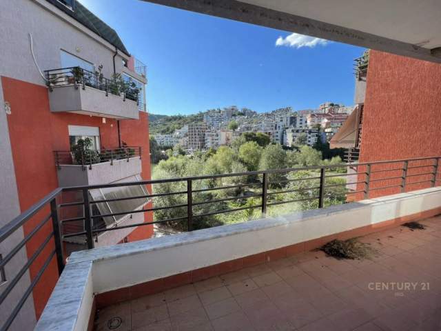 Tirane, shitet apartament 2+1+BLK Kati 3, 167 m² 167.000 Euro (liqeni i thate)