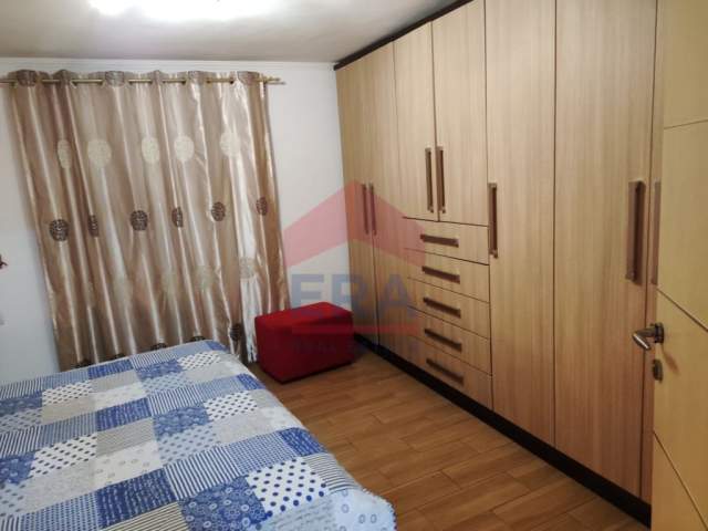 📌Tirane, jepet me qera apartament Kati 1, 85 m² 450 Euro, prane Liceut