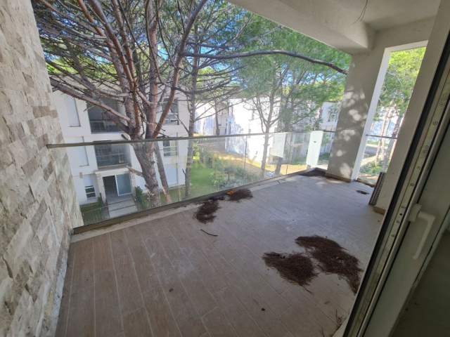 Gjiri Lalezit, shitet apartament ne plazh Kati 2, 100 m² 170.000 Euro