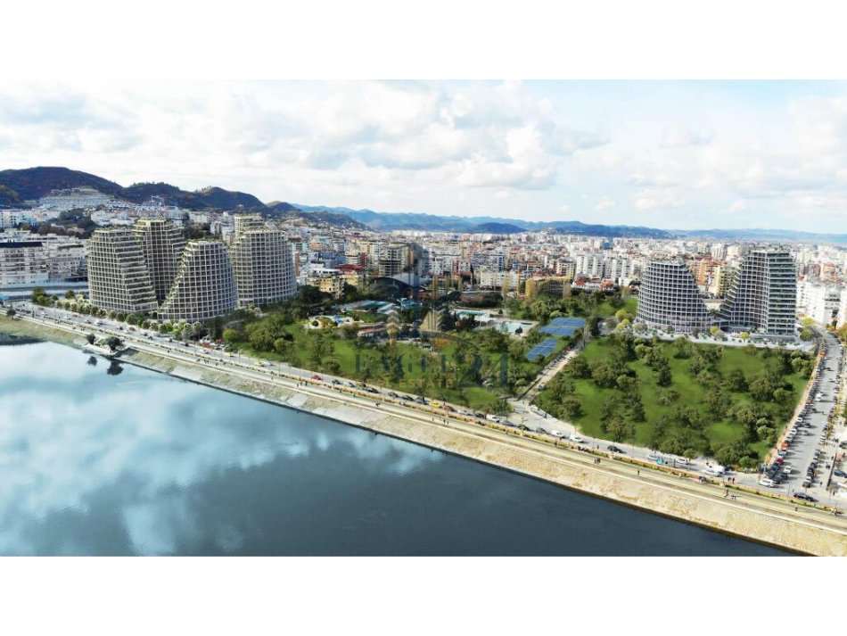 Tirane, shitet apartament 3+1+Ballkon Kati 8, 169 m² (LIQENI I TIRANES)