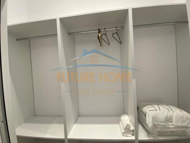Tirane, jepet me qera apartament Kati 2, 70 m² 700 Euro (Blloku Ambasadave)