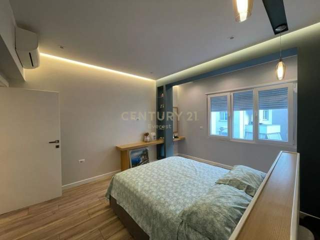 Tirane, jepet me qera apartament 3+1+A+BLK Kati 3, 140 m² 1.500 Euro (Kopeshti Zologjik)
