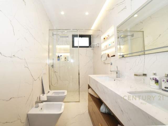 SHITET VILE NE SAN PIETRO,GJIRI I LALEZIT!! 435 m² 550.000 Euro