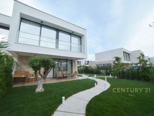 SHITET VILE NE SAN PIETRO,GJIRI I LALEZIT!! 435 m² 550.000 Euro