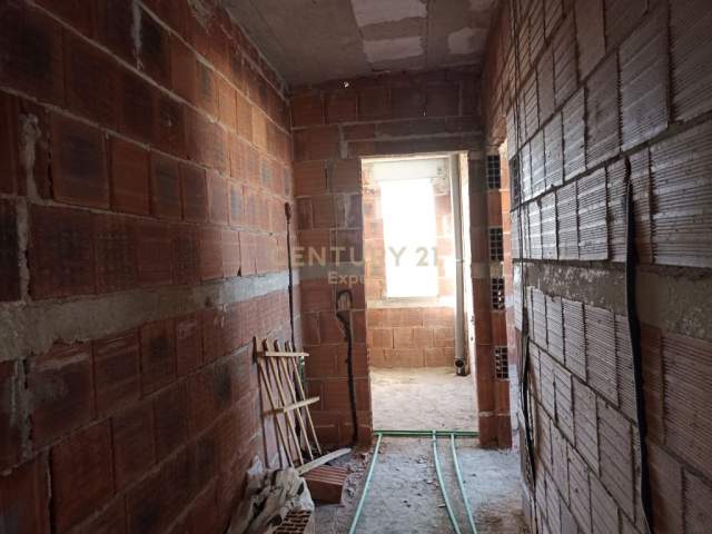SHITET APARTAMENT 2+1 TEK ISH FUSHA E AVIACIONIT !!! Kati 8, 73 m² 80.500 Euro