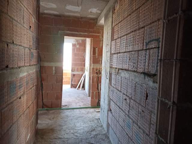 SHITET APARTAMENT 2+1 TEK ISH FUSHA E AVIACIONIT !!! Kati 8, 73 m² 80.500 Euro