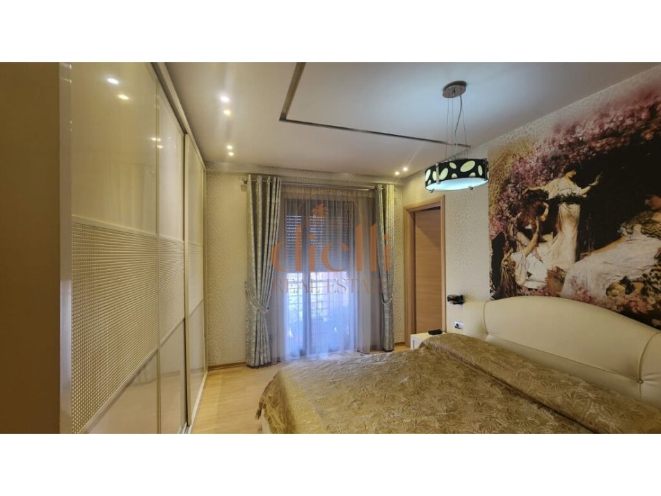 Tirane, shitet 2+1+2+2 poste parkimi, Kati 4, 102 m² 225.000 € (ne Rezidencen Tower Bridge-Rruga e Dibres)
