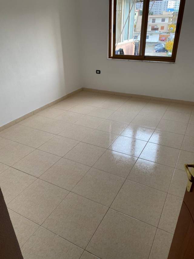 Tirane, shitet apartament 2+1 Kati 4, 114 m² 75.000 Euro