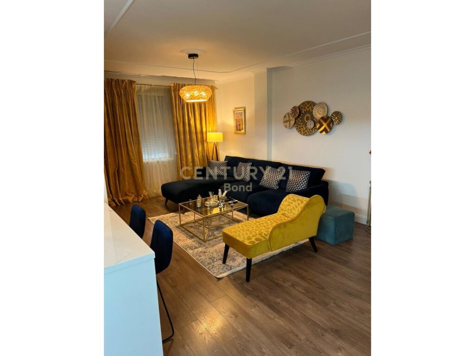 Tirane, shitet apartament 2+1+Ballkon Kati 3, 117 m² 265.000 € (Apartament tek Rruga e Kosovareve)