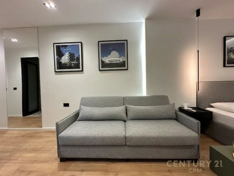 Tirane, shitet garsonier Kati 3, 90 m² (ne zonen e Shallvareve perball me Tajvanin ne nje pallat te ri me ashensor)