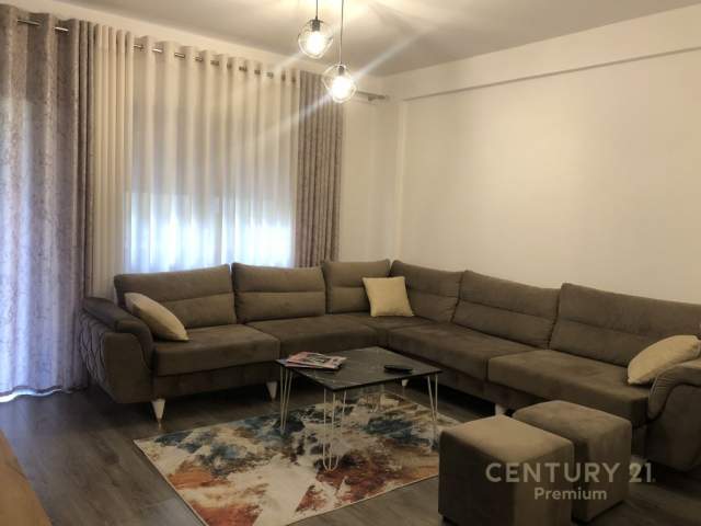 Tirane, jap me qera apartament 2+1+BLK Kati 3, 96 m² 500 Euro (k botanik)
