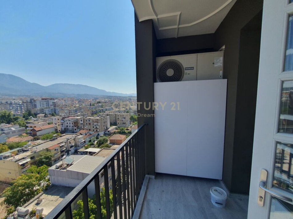 Tirane, shitet apartament 2+1 Kati 8, 112 m² 190.000 € (pranë Oxhakut,dhe Qsut Tiranë)