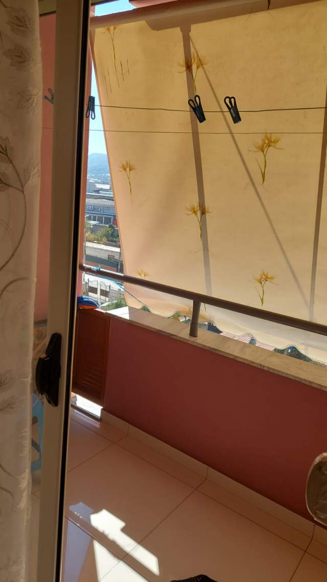 Tirane, jepet me qera apartament 2+1+BLK Kati 2, 120 m² 35.000 Leke (perballe KMY)