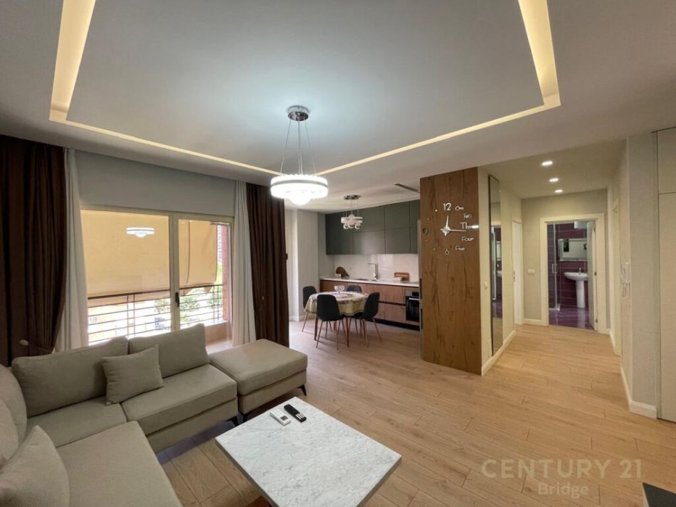 Tirane, jepet me qera apartament 2+1 Kati 3, 100 m² 650 € (Don Bosko)