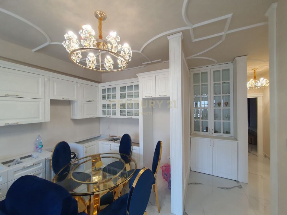 Tirane, shitet apartament 2+1 Kati 8, 112 m² 190.000 € (pranë Oxhakut,dhe Qsut Tiranë)