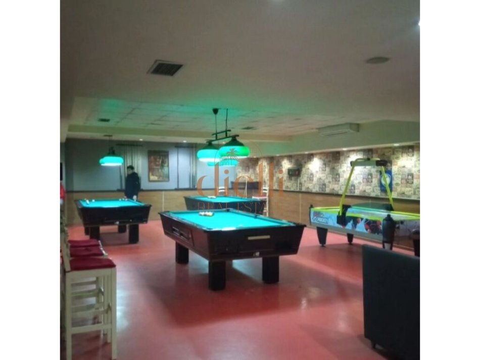Tirane, shitet , 260 m² 270.000 € 