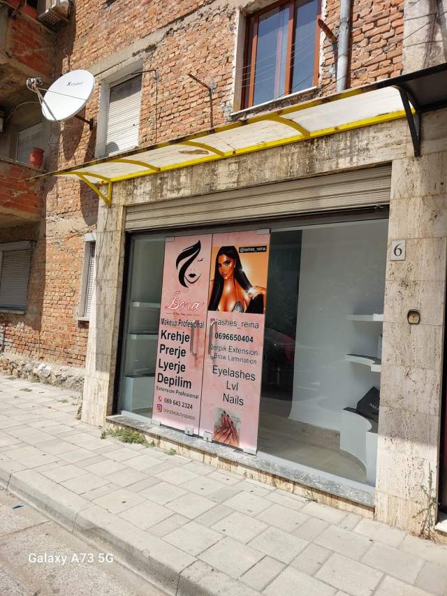 Tirane, jepet me qera dyqan Kati 0, 30 m² 300 Euro (Rruga Muhamet Gjollesha)