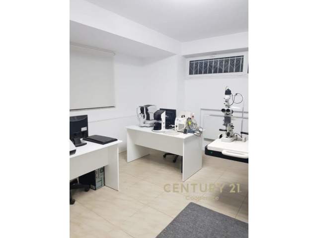 Tirane, jepet me qera ambjent biznesi Kati 1, 500 m² 3.000 Euro (RR.KAVAJES Tirana, Albania)