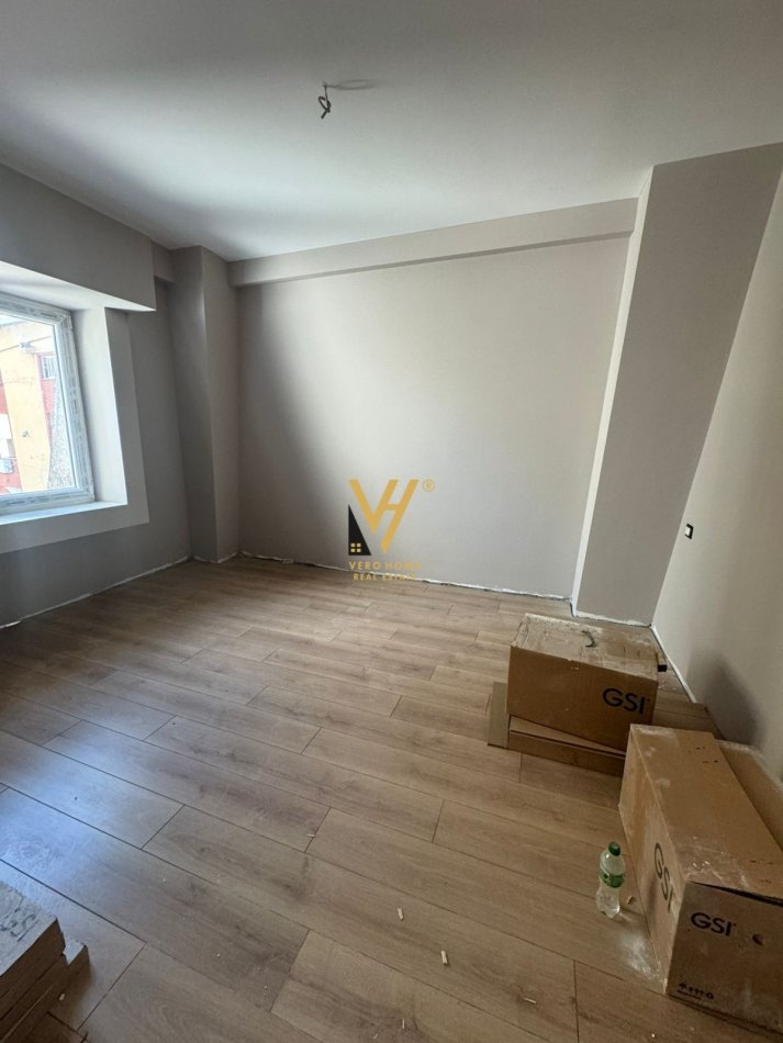 Tirane, shitet apartament 1+1+Ballkon Kati 7, 67 m² 165.000 € (RRUGA SULEJMAN DELVINA)